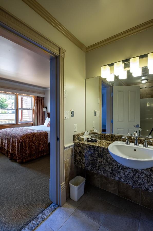 Kaslo Hotel Екстер'єр фото